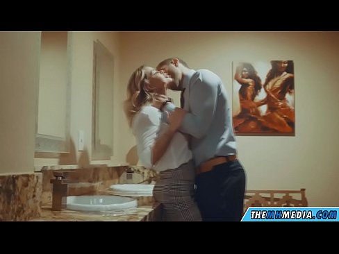 ❤️ Když vás na veřejných záchodcích svádí prsatá blondýna. Krásné porno u cs.camasexys.top ❌️❤